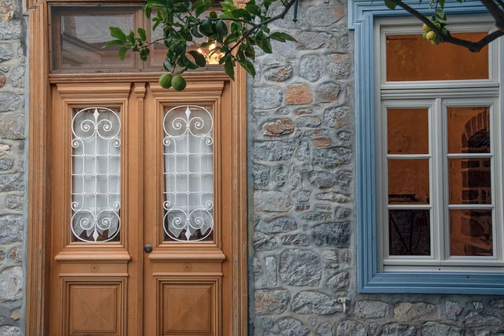Villa Mansion Eugenie Hydra  Exterior foto